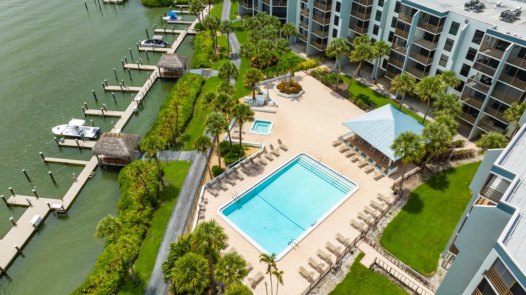 Riverside Club E407 Waterfront Marco Island, FL