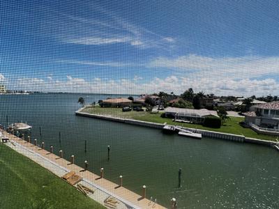 Grand Bay 403