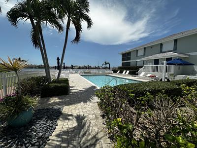 Smokehouse Bay Club